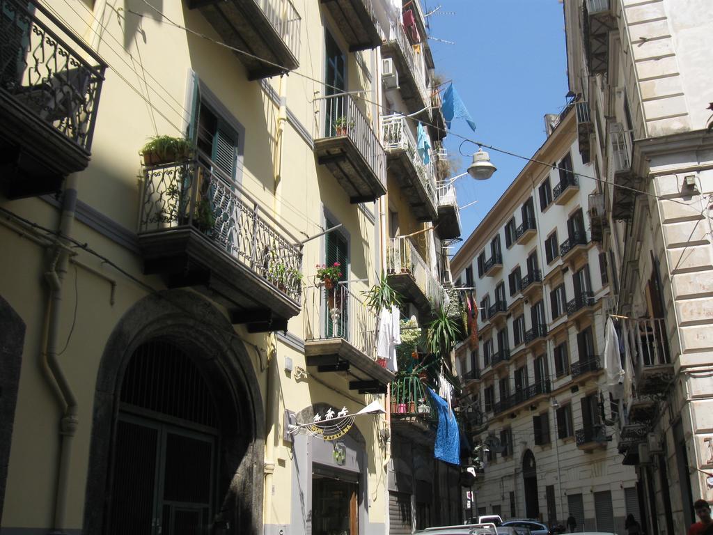 La Fontana Di Rua Catalana Apartman Nápoly Kültér fotó