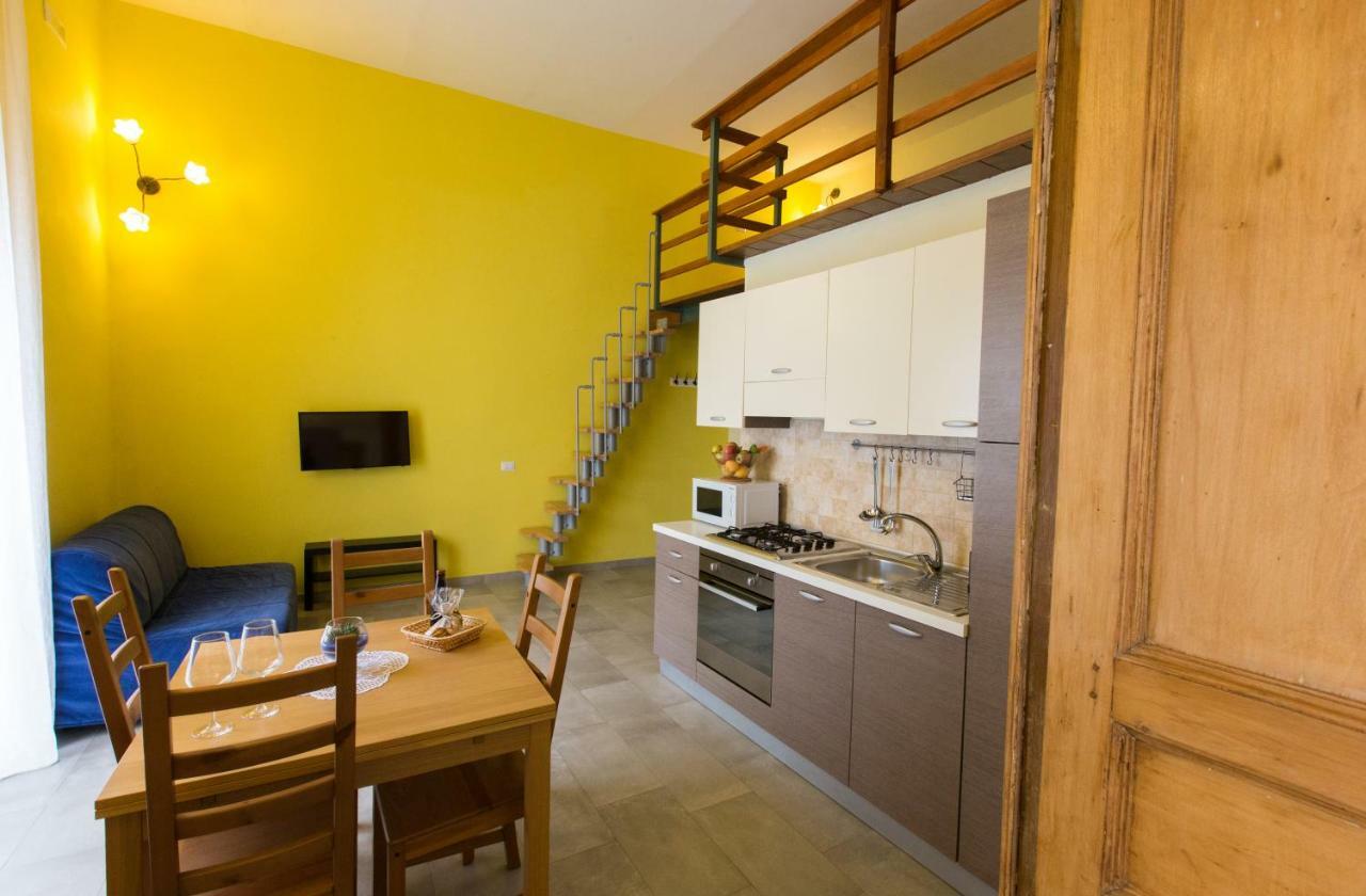 La Fontana Di Rua Catalana Apartman Nápoly Kültér fotó