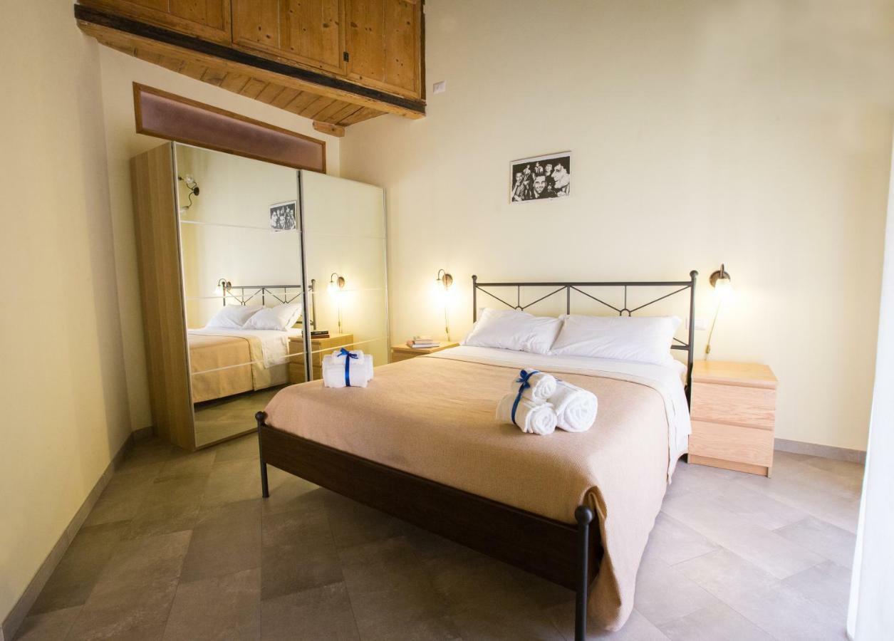 La Fontana Di Rua Catalana Apartman Nápoly Kültér fotó