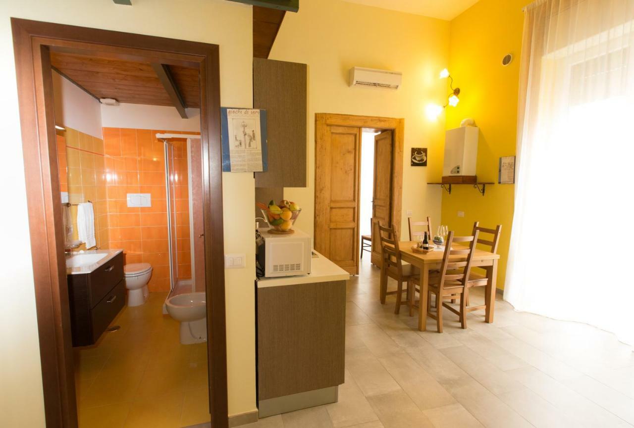 La Fontana Di Rua Catalana Apartman Nápoly Kültér fotó