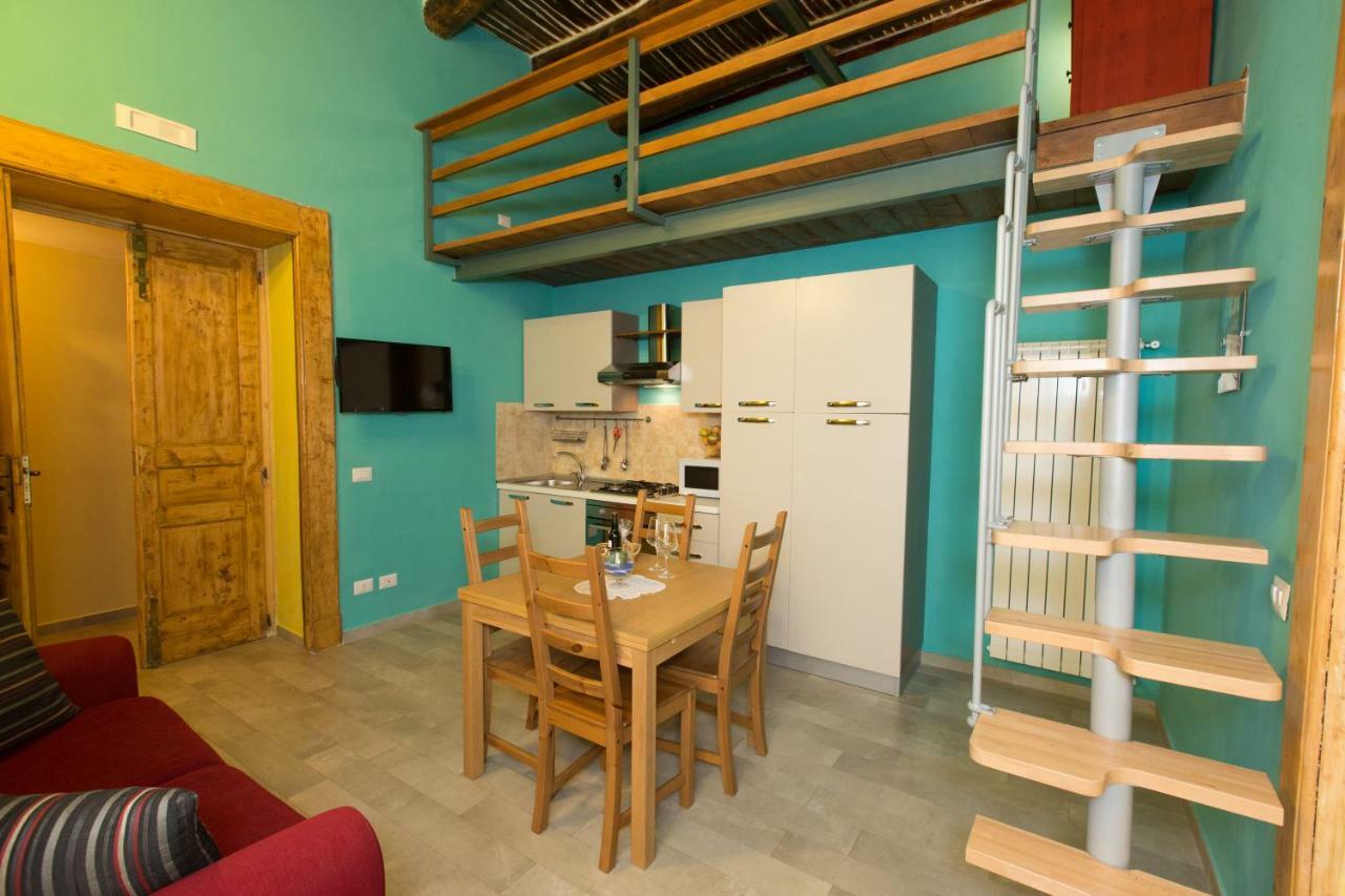La Fontana Di Rua Catalana Apartman Nápoly Kültér fotó